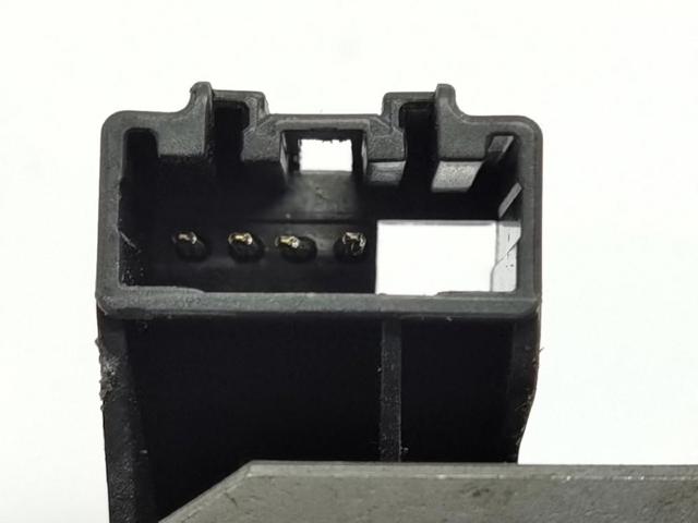 8M51R442A66AB Cerradura de tapa de maletero  disponible Utrera