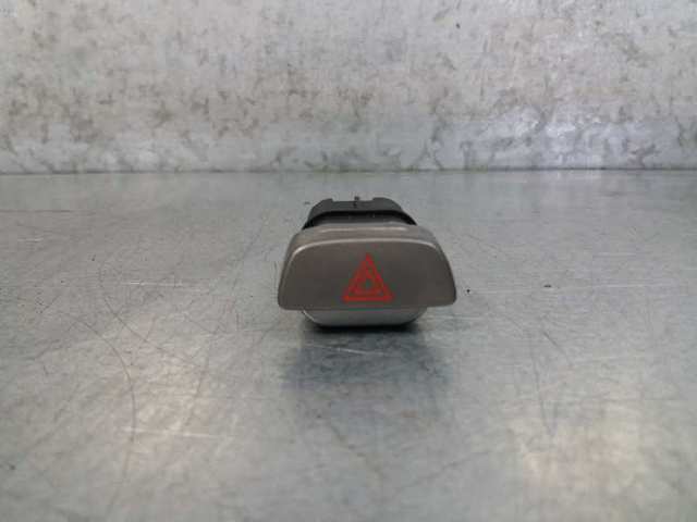 Precio del repuesto Interruptor warning Focus II hatchback