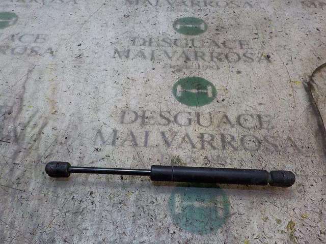 8N0823359 VAG Amortiguador de capó comprar Madrid