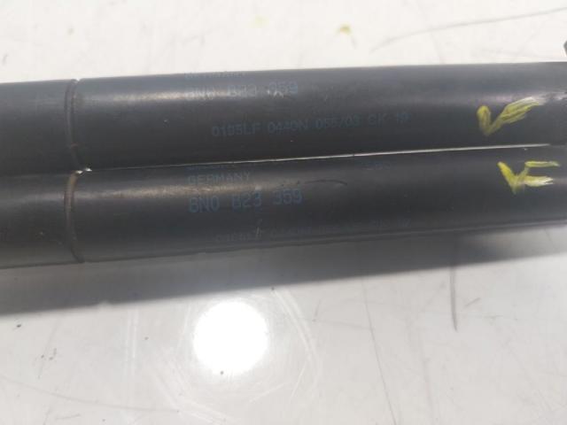 VAG 8N0823359 Amortiguador de capó comprar Pamplona