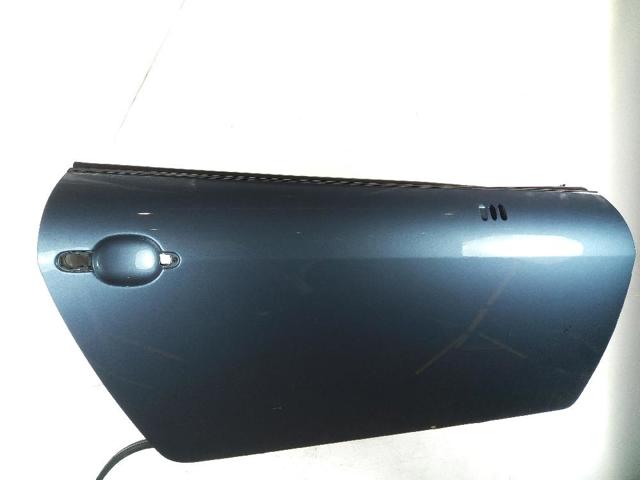 VAG 8N0831052C Puerta delantera derecha  disponible España