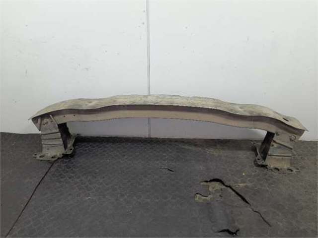 Refuerzo paragolpes delantero Audi A3  (8P1)