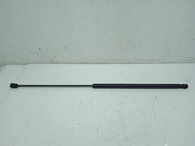8P0823359 Amortiguador de capó  disponible Málaga