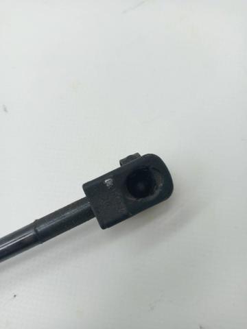 VAG 8P0823359 Amortiguador de capó  en stock Salamanca