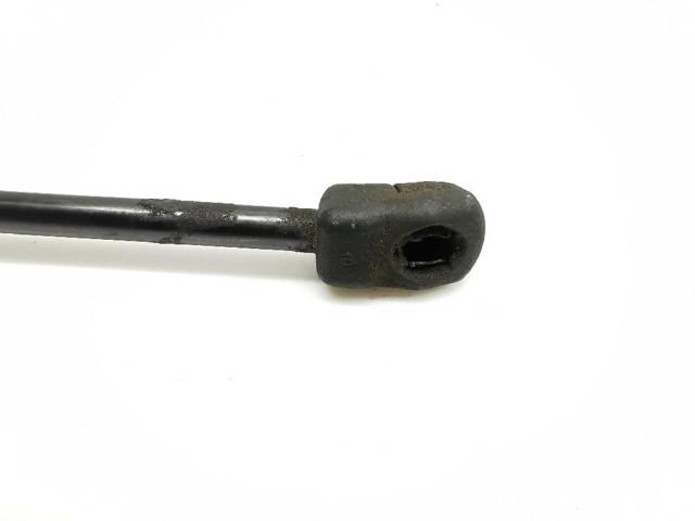 8P0823359 VAG Amortiguador de capó comprar Bilbao
