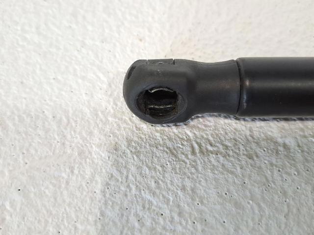 8P0823359 VAG Amortiguador de capó  comprar en Jaén