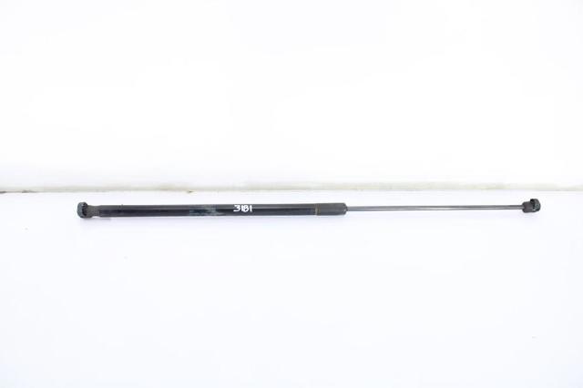 8P0823359B Amortiguador de capó  en stock Castellón