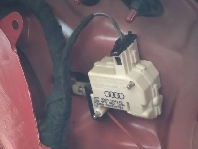 Cerradura, tapa del depósito de gasolina 8P0862153A VAG/Audi