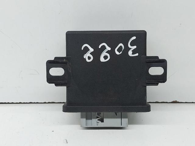 8P0907357F Módulo de control de iluminación adaptativa (ECU) comprar Almería