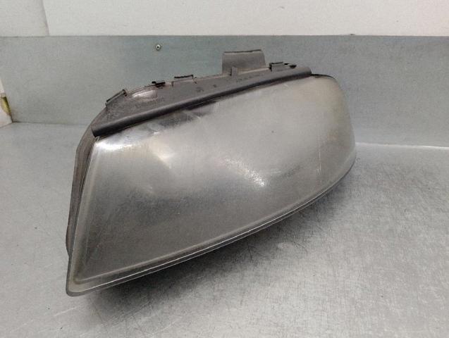 8P0941003A VAG Faro izquierdo  en stock Huelva