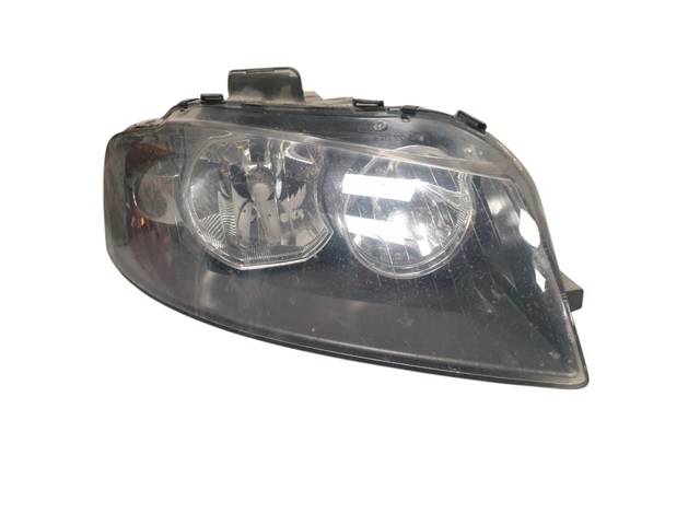 8P0941004K Faro derecho  en stock Granada