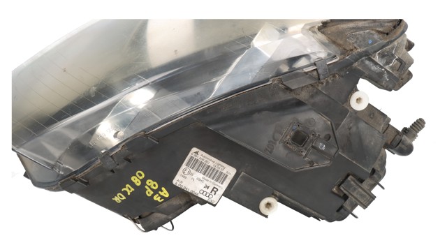 Faro derecho Audi A3 8P1