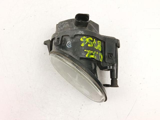 8P0941699A Luz antiniebla izquierdo  en stock Granada