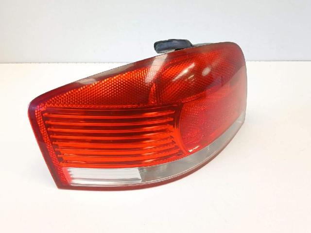 8P0945095 Piloto trasero exterior izquierdo  comprar en Reus