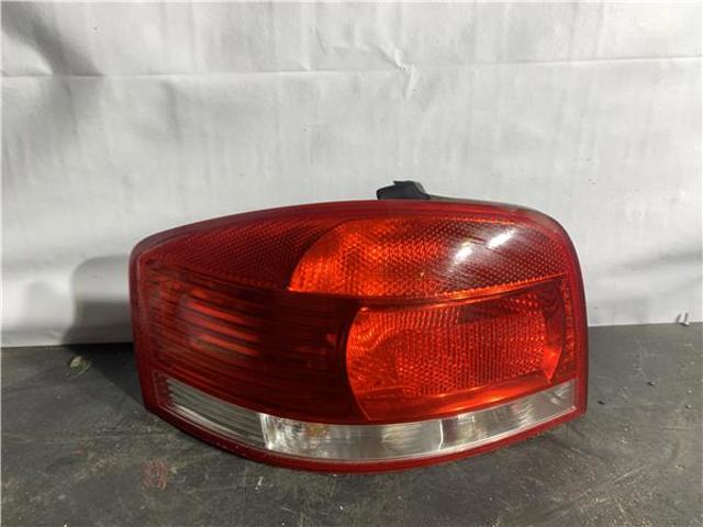 8P0945095 VAG Piloto trasero exterior izquierdo  en stock Huelva