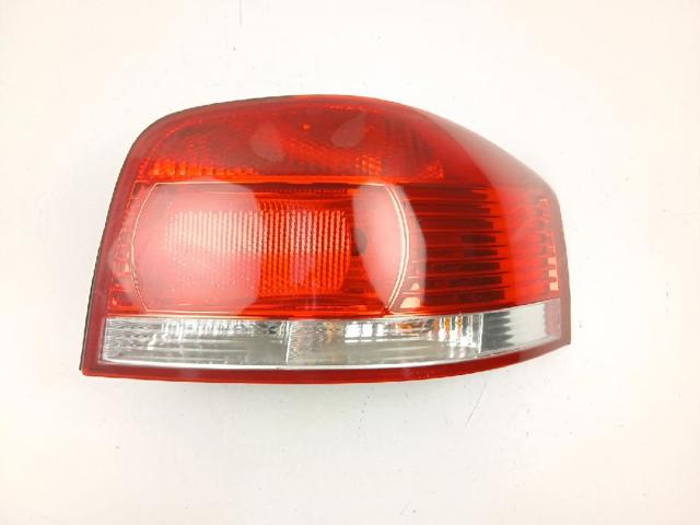 VAG 8P0945096 Piloto trasero exterior derecho comprar Tarragona