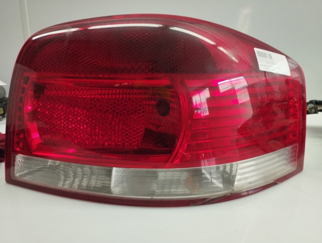 8P0945096 VAG Piloto trasero exterior derecho  en stock Córdoba