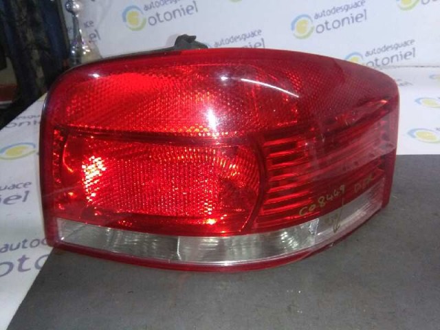 8P0945096 Piloto trasero exterior derecho  comprar en Zaragoza