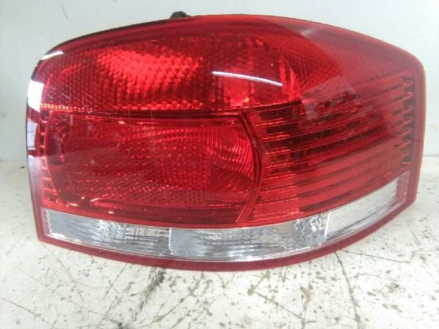 8P0945096 Piloto trasero exterior derecho  en stock Sabadell