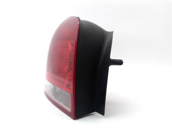 8P0945257 Piloto trasero exterior derecho  disponible Málaga