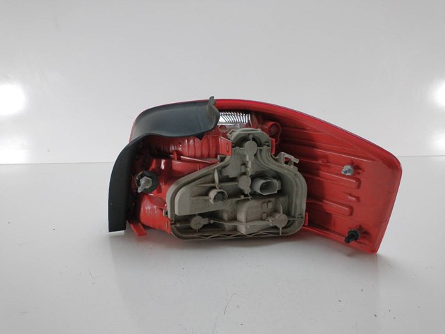 8P0945257 VAG Piloto trasero exterior derecho  disponible Ourense