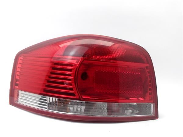 8P0945257 Piloto trasero exterior derecho  comprar en Reus