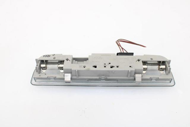 8P0947111 Luz interior trasera  disponible Burgos