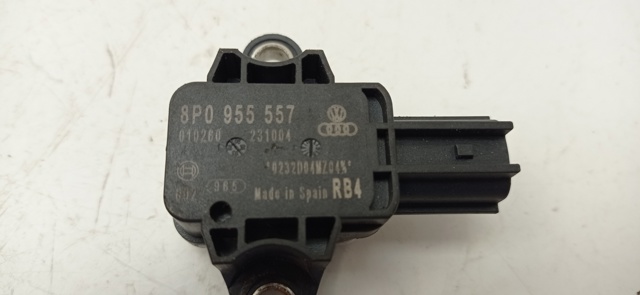 8P0955557 Sensor de airbag delantero  disponible Málaga