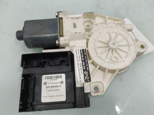8P0959802A Motor del elevalunas de la puerta delantera derecha  disponible Utrera