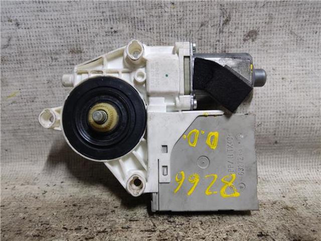 VAG 8P0959802A Motor del elevalunas de la puerta delantera derecha comprar Pamplona