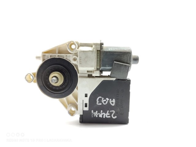 8P0959802E VAG  comprar en Jaén