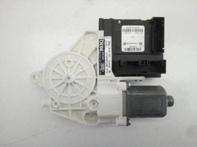 8P0959802Q VAG