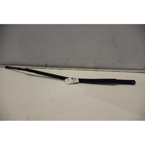 8P1955408A Brazo del limpiaparabrisas  disponible Utrera