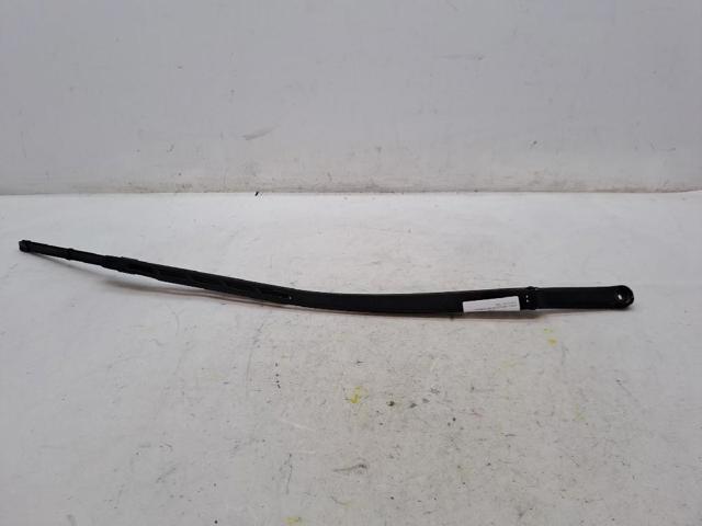 8P1955408A Brazo del limpiaparabrisas  disponible Málaga