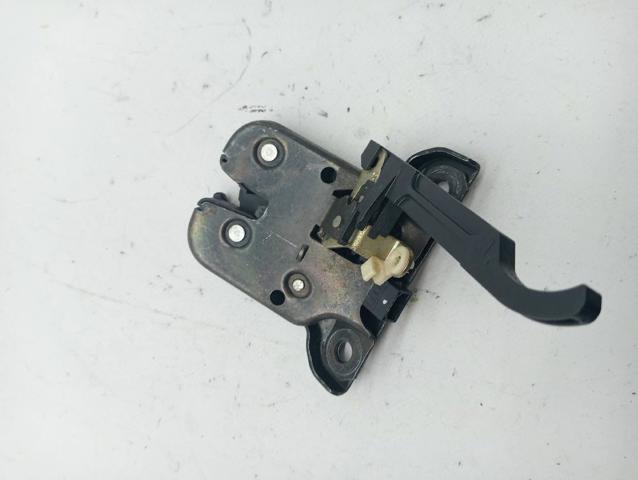 8P3827505 VAG Cerradura de maletero  en stock Gandía
