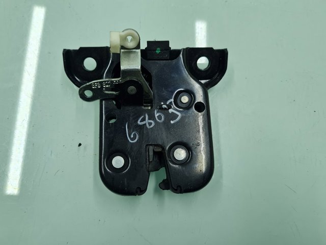 8P3827505 Cerradura de maletero  en stock Castellón