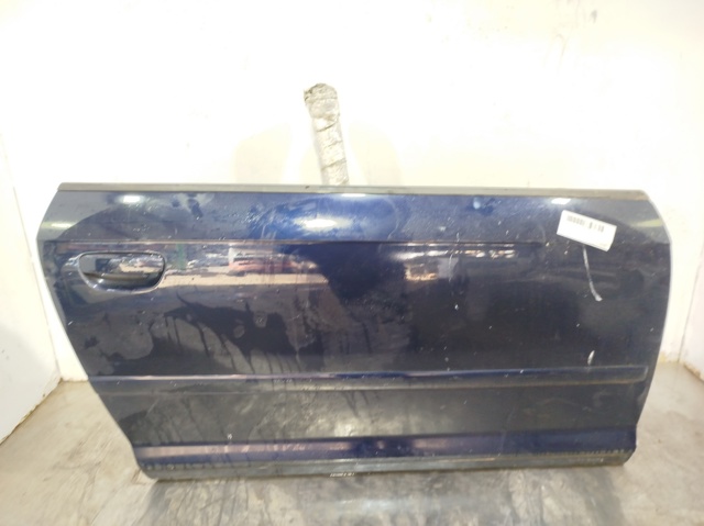 Comprar Puerta delantera izquierda Audi A3  hatchback usado