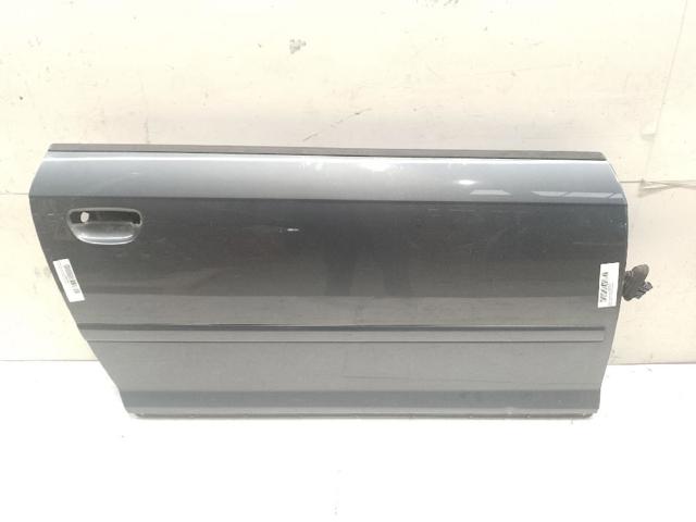 Puerta delantera izquierda Audi A3 segundo mano en Madrid