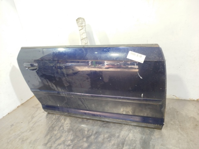 8P3831052D Puerta delantera derecha  disponible Burgos