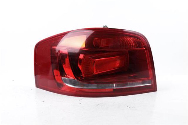 8P3945095 VAG Piloto trasero exterior izquierdo  en stock Gandía