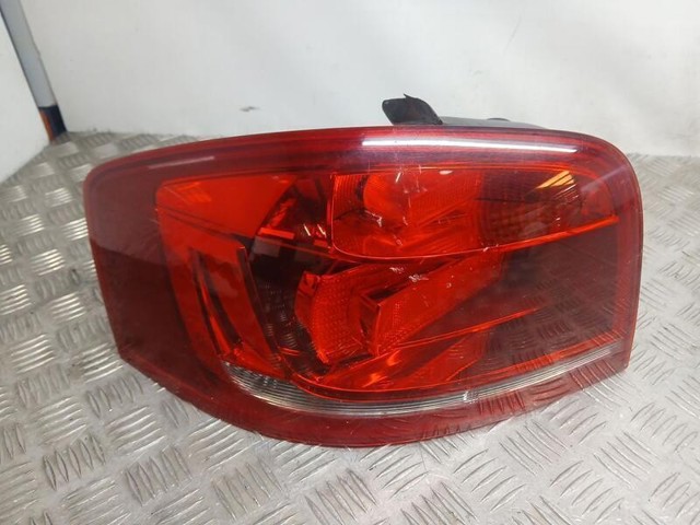 Piloto trasero exterior izquierdo 8P3945095 VAG