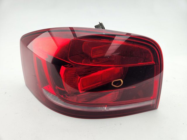 Piloto trasero exterior izquierdo 8P3945095B VAG