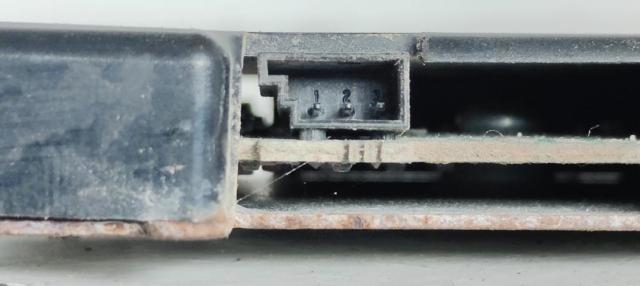 8P4035225 VAG Amplificador de señal de antena comprar Bilbao