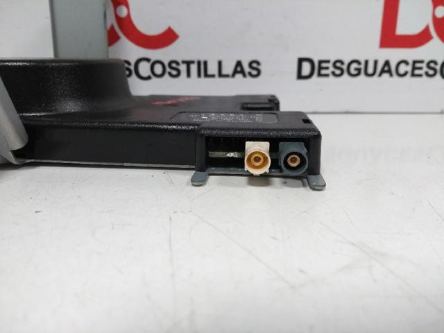 8P4035225D Amplificador de señal de antena  disponible Burgos