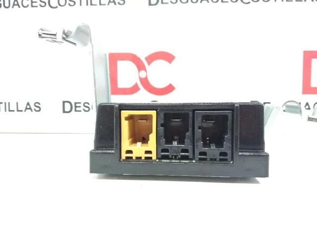 8P4035225D VAG Amplificador de señal de antena  disponible Alicante