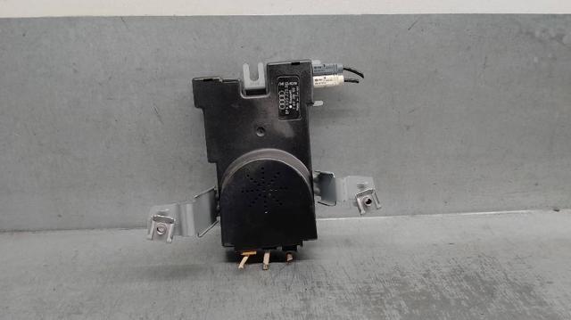8P4035225D VAG Amplificador de señal de antena  disponible Vigo