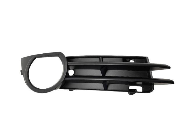 8P4807682B Tapa de rejilla de faro antiniebla delantero derecho  disponible Málaga