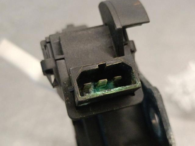 8P4827505B VAG Cerradura de maletero comprar Alcalá