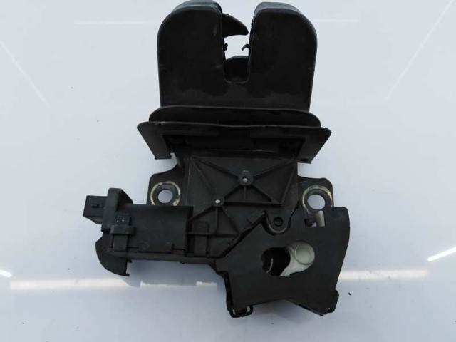 8P4827505C Cerradura de tapa de maletero  comprar en Zaragoza