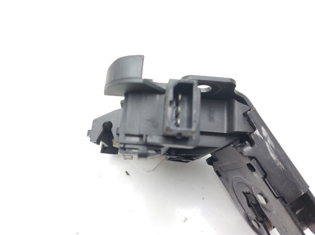8P4827505C Cerradura de tapa de maletero  comprar en Pontevedra